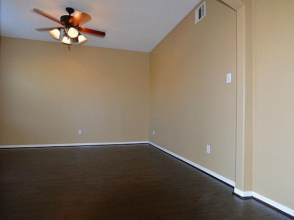 4th image of 5102 Timber Creek Ave