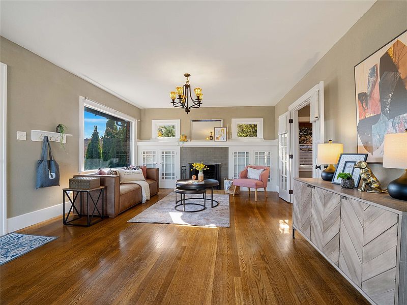 5th image of 4624 N Huson Street