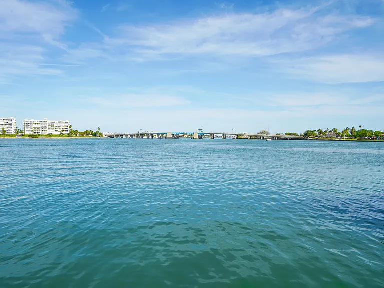 7845 Boca Ciega Dr — Photo 40