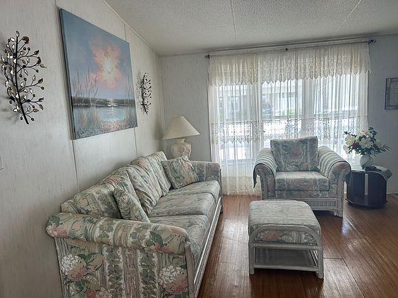 5th image of 39413 Keiths Cir