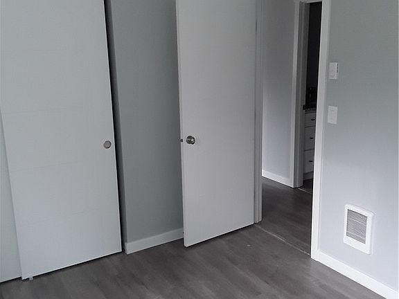 3rd image of 173 N Narwhal Loop NW