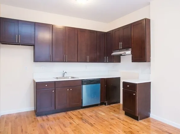 194 Vernon Avenue image 22 of 22