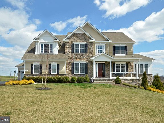 2nd image of 2502 Trevia Ct