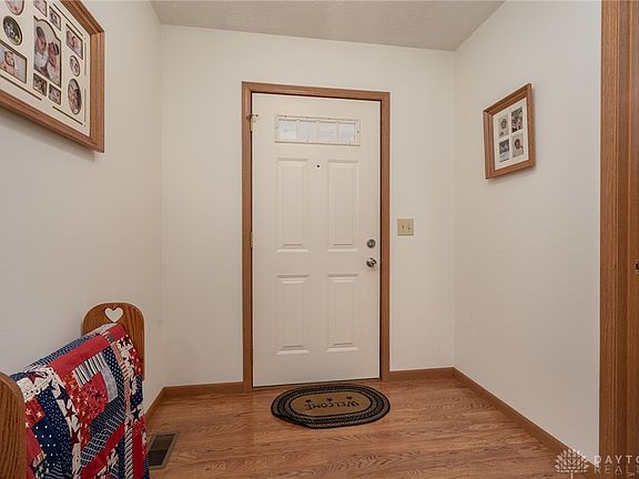 2nd image of 324 E Center St