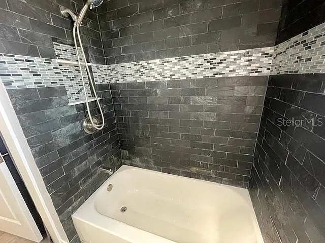 2950 Pallanza Dr S — Photo 23