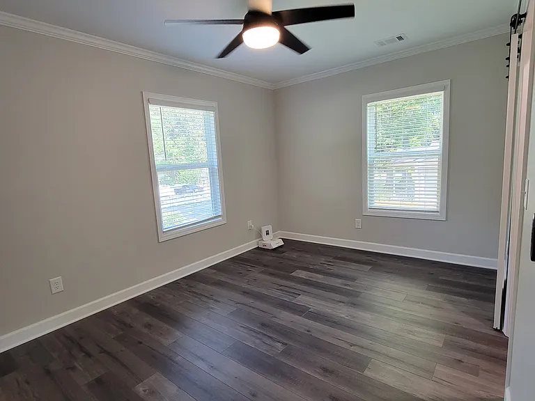 Front bedroom.