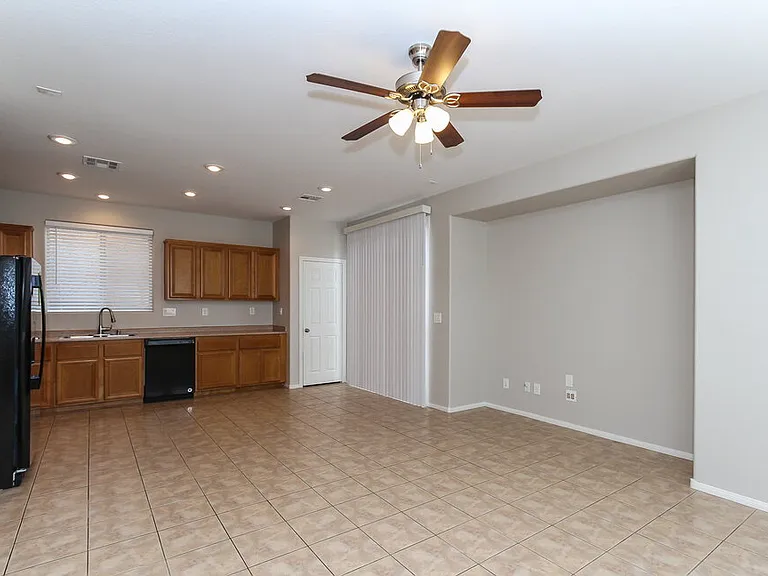 9230 Weeping Water Ave — Photo 5