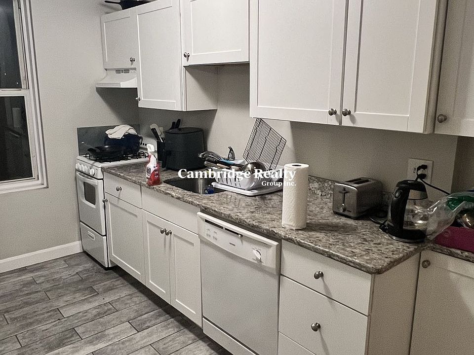 1st image of 33 Highgate St #7T