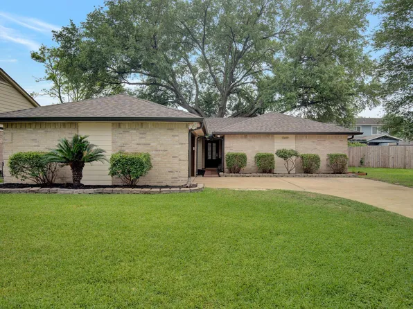 13619 Piney Oaks Dr, Houston, TX 77065