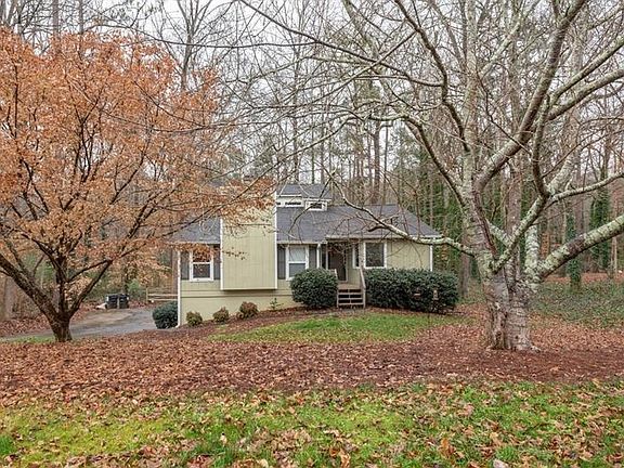 2nd image of 158 Bramble Oak Dr
