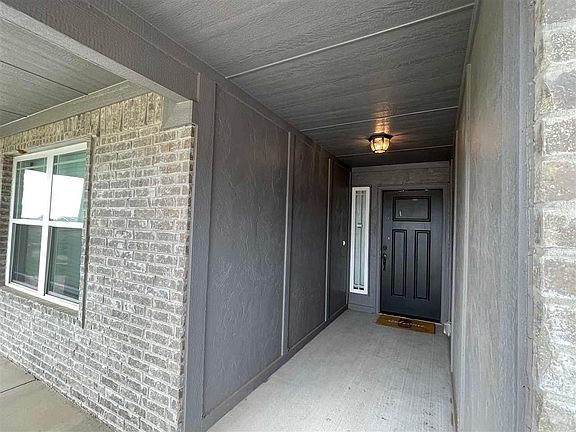 2nd image of 4331 W Country Club Dr