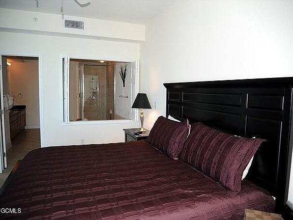 5th image of 2668 Beach Blvd