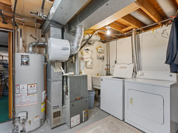 76 Jefferson Street image 31 of 36