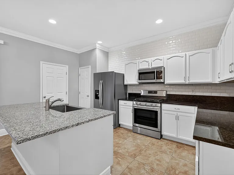 7865 15th Ln — Photo 15