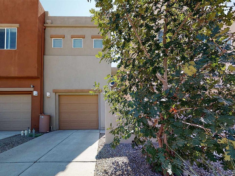 1st image of 43 Canyon Cliff Dr