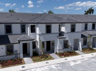 121 NW 10th Ter, Florida City, FL 33034