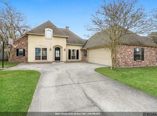 18666 Mossy Oak Ct, Prairieville, LA 70769