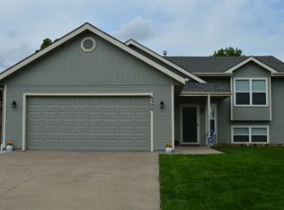 6500 SW Wentley Ln, Topeka, KS 66614
