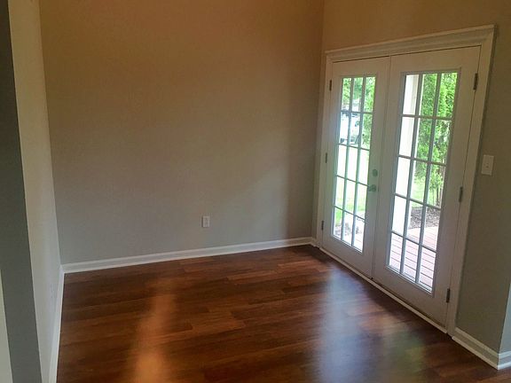 4th image of 998 Charwood Dr