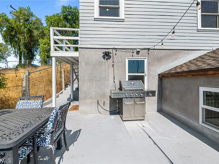 16572 E Buena Vista Ave — Photo 40
