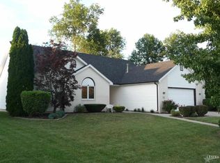 5026 Goldfinch Ln, Fort Wayne, IN 46818