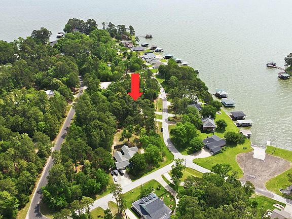4th image of 213 Lakefront Dr
