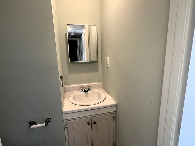 2226 Jonathan Dr NW #C — Photo 9
