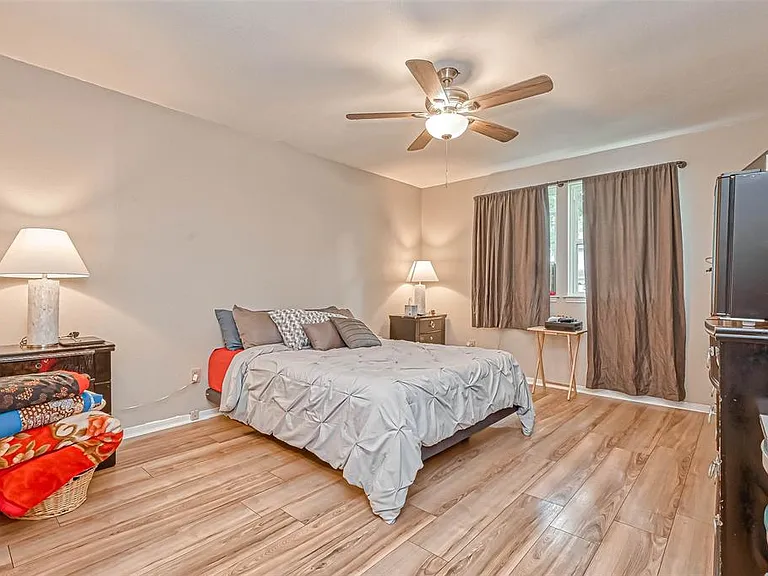3623 Black Crickett Ct — Photo 43