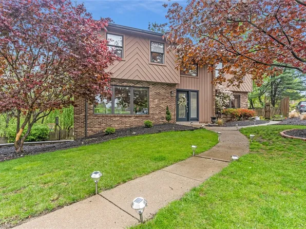 108 Trotwood Ct, Monroeville, PA 15146
