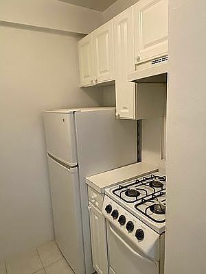 5th image of 71-40 112th St #33