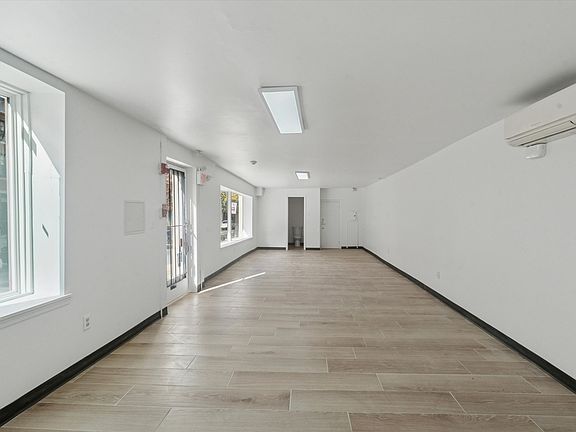 3rd image of 1538 Pine St #1R