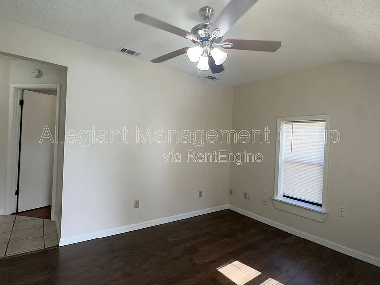 616 Massachusetts Ave #A — Photo 2