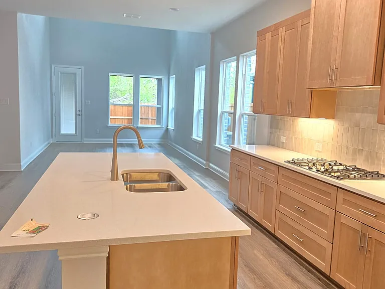 3000 Corvara Dr — Photo 9