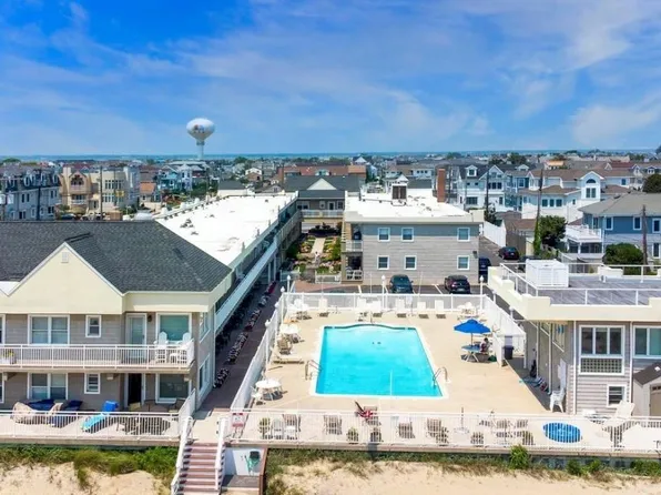 9010 Atlantic Ave APT 242, Margate, NJ 08402
