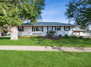 601 1st Ave, Van Horne, IA 52346