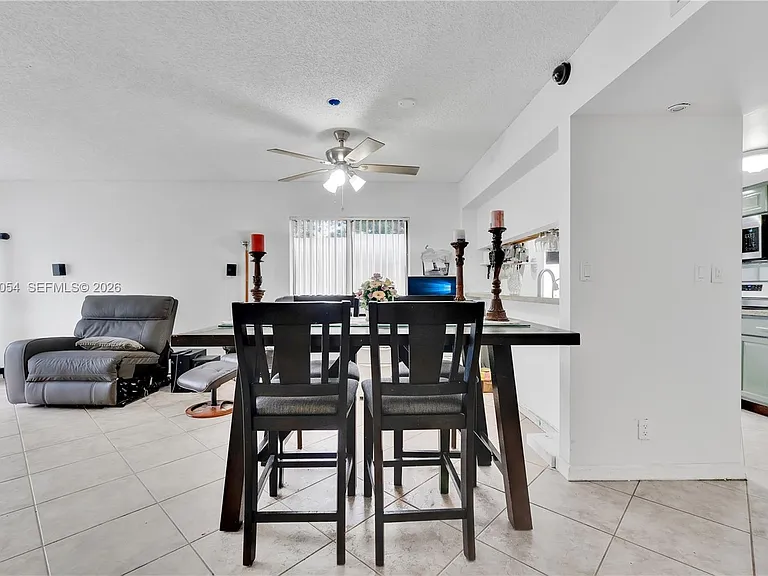 3541 NW 99th Ter #6A — Photo 4