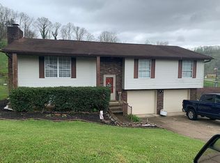 5006 Buffy Dr, Cross Lanes, WV 25313