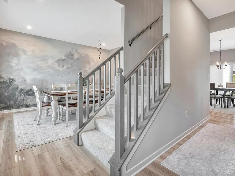 5817 Montrose Ct — Photo 4