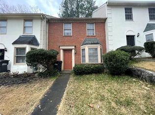 2777 New South Dr, Marietta, GA 30066