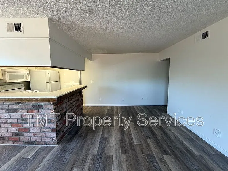 5519 Keoncrest Cir #4 — Photo 13