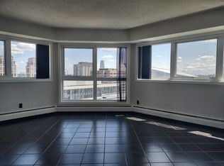 433 7th St S #1502, Minneapolis, MN 55415