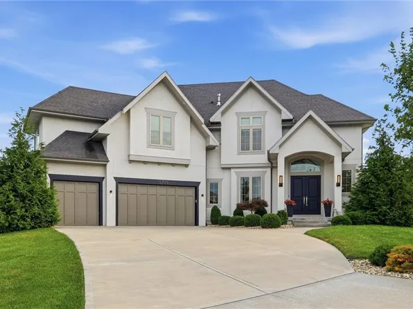 15728 Canterbury St, Overland Park, KS 66224