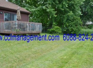 9 Ruby Ct, Madison, WI 53714