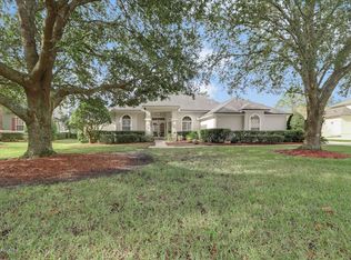 10136 Deercreek Club Rd E, Jacksonville, FL 32256