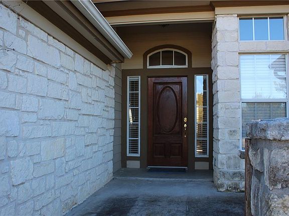 2nd image of 21 Sprucewood Dr