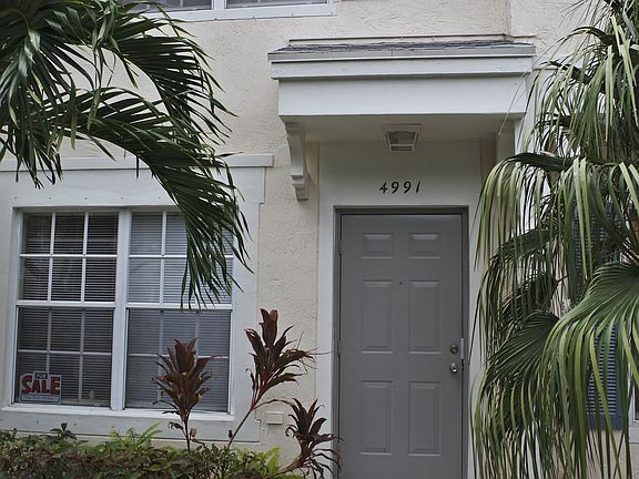 3rd image of 4991 SW 31st Ter