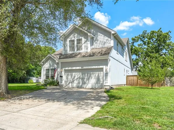 604 N Independence St, Pleasant Hill, MO 64080