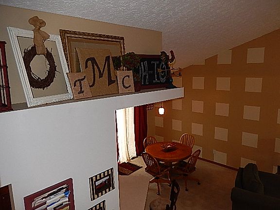5th image of 1090 Banberry Ct
