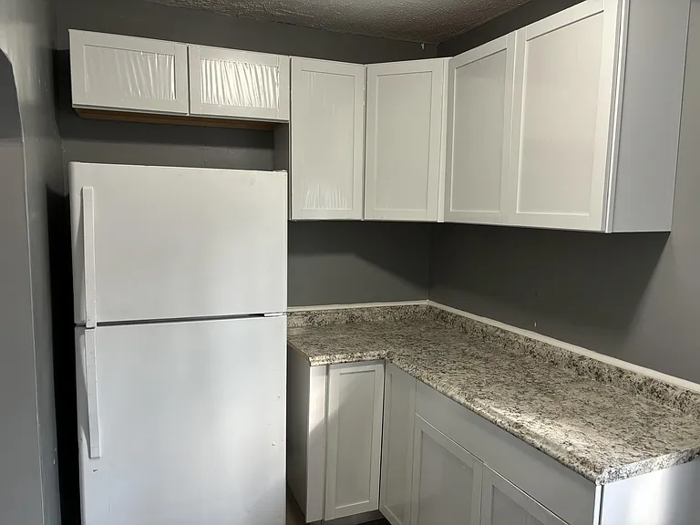 1418 Beech St #2 — Photo 9