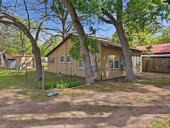 4th image of 842 Burkett Dr